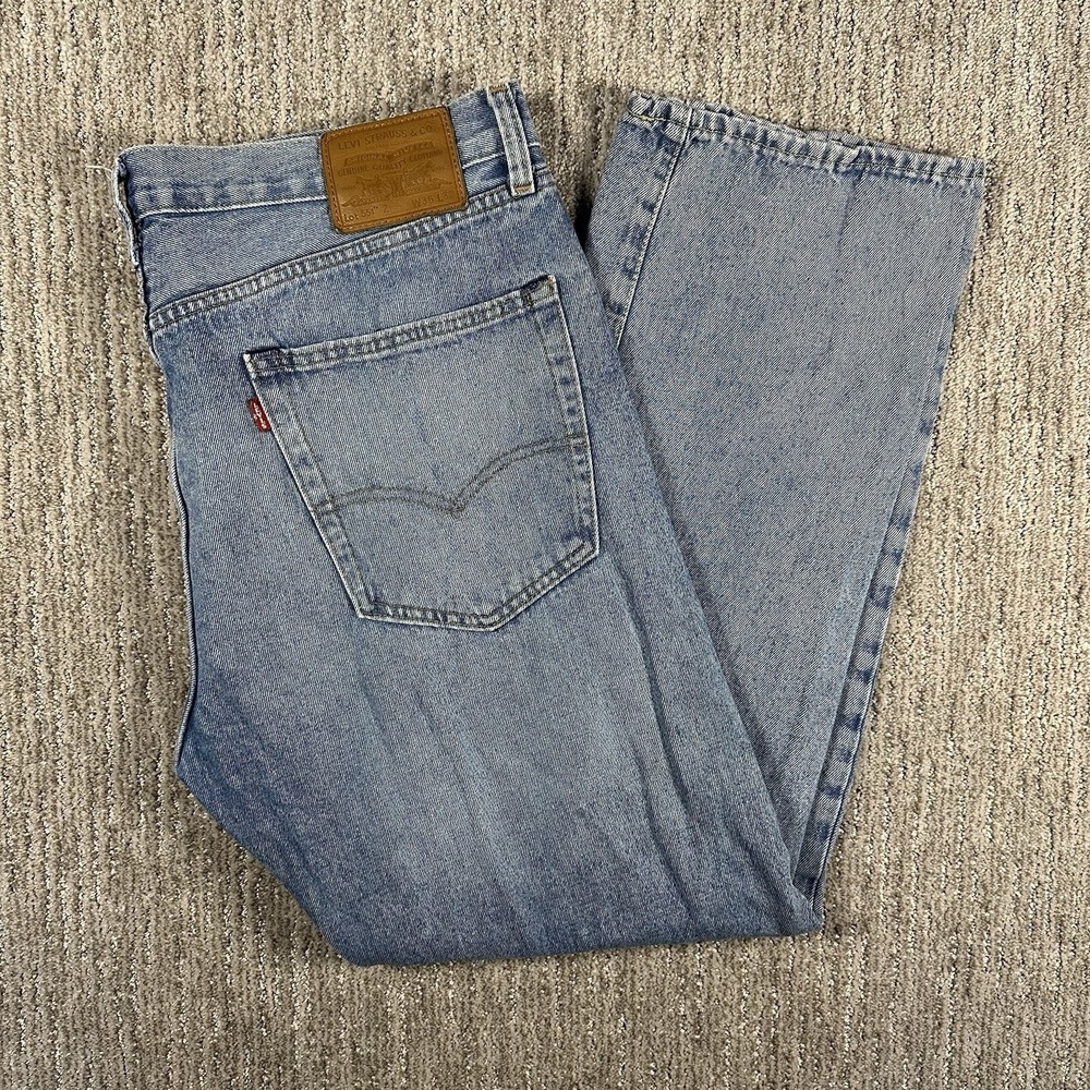 Levis Premium Big E Red Tag 551 Z Mens Light Wash Denim Jeans Straight Leg 36x32